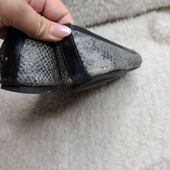 Tory Burch Womens Black Leather Snake Print Verbena Cap Toe Ballet Flat … - Picture 4 of 5
